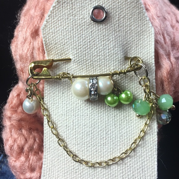 LAST CHANCE Sweater Pin Artisan Pearls Gold - Picture 5 of 6